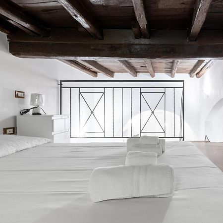Lovely Studio Apartment - Capocci Rome Bagian luar foto